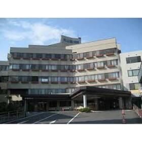 近くの慈正会丸山記念総合病院まで629m(徒歩8分)