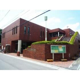 近くのさいたま市立岩槻図書館まで563m(徒歩8分)