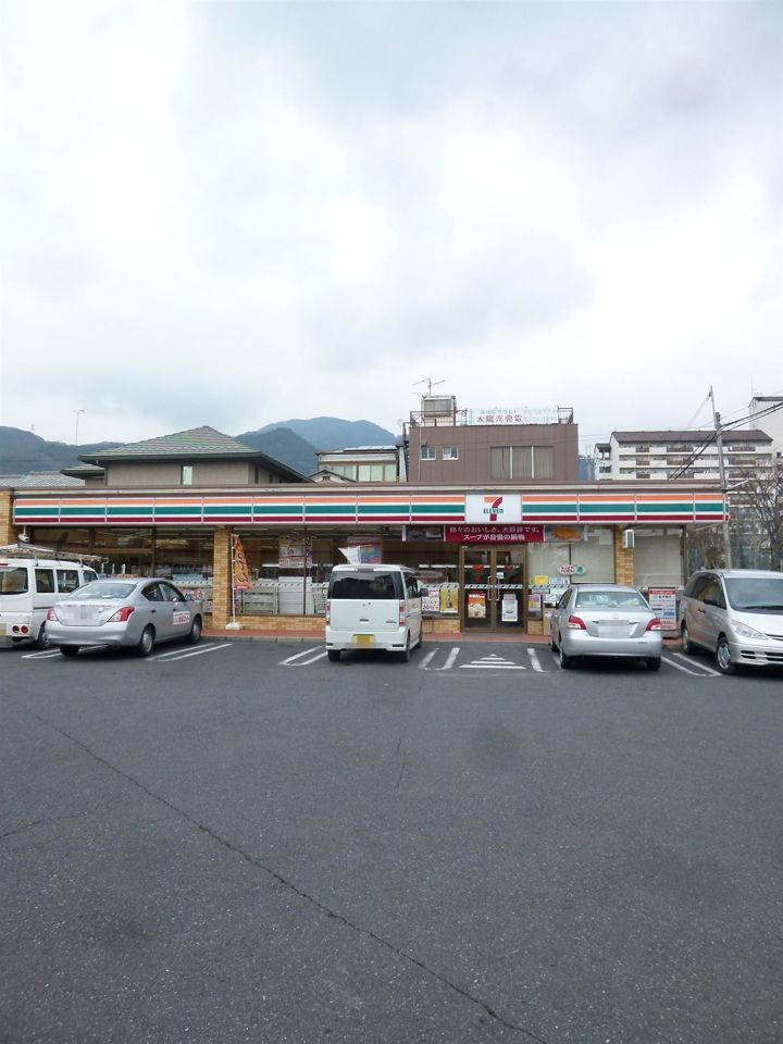 近くのセブンイレブン大津唐崎二丁目店まで350m(徒歩5分)