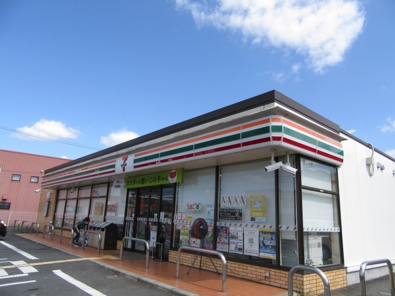 近くのセブン-イレブン 福知山前田店まで631m(徒歩8分)