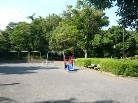 近くのこども自然公園まで1,337m(徒歩17分)