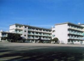 近くの北九州市立長尾小学校まで441m(徒歩6分)