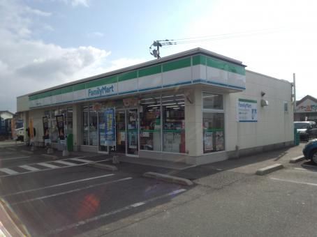 近くのファミリーマート 筑後東山ノ井店まで878m(徒歩11分)