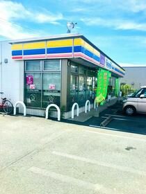 近くのミニストップ久留米荒木店まで707m(徒歩9分)