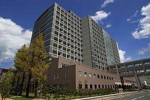 近くの久留米大学病院まで1,184m（徒歩15分）