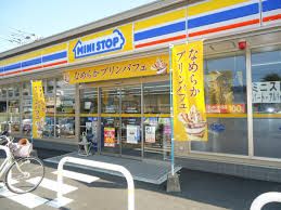 近くのミニストップ 久留米津福今町店まで112m（徒歩2分）