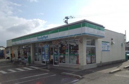 近くのファミリーマート 筑後長浜店まで522m(徒歩7分)
