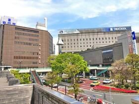 近くの岩田屋久留米店本館まで473m(徒歩6分)