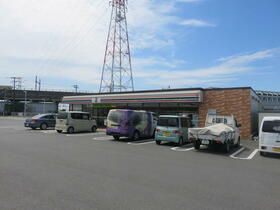 近くのセブンイレブン新八代駅前店まで259m（徒歩4分）