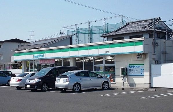 近くのファミリーマート 若葉町店まで1,634m(徒歩21分)