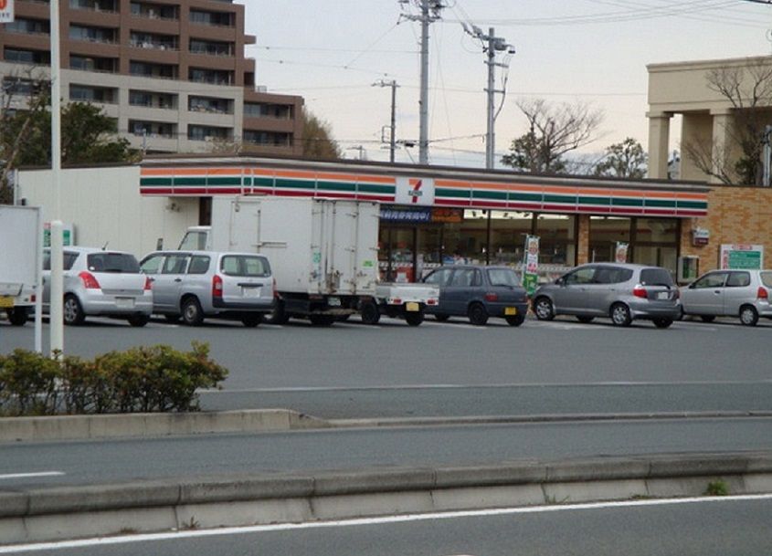 近くのセブン-イレブン 浜松志都呂町店まで1,453m（徒歩19分）