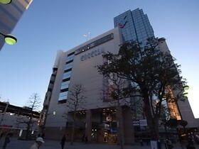 近くの遠鉄百貨店まで965m（徒歩13分）