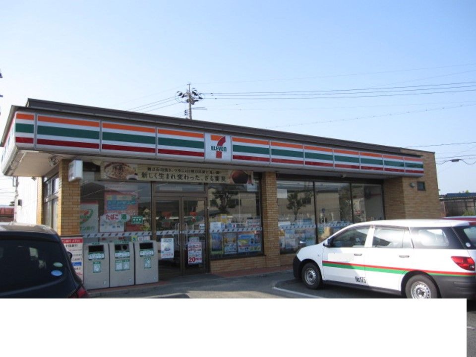 近くのコンビニまで1,205m（徒歩16分）