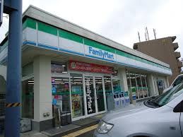 近くのファミリーマート　鳥取国府店まで202m（徒歩3分）