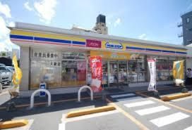 近くのミニストップ高松築地町店まで400m（徒歩5分）