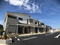 グラース ルフレの外観画像