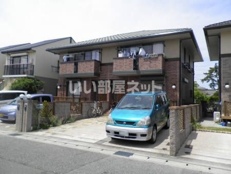 高山タウンハウス A棟の外観画像
