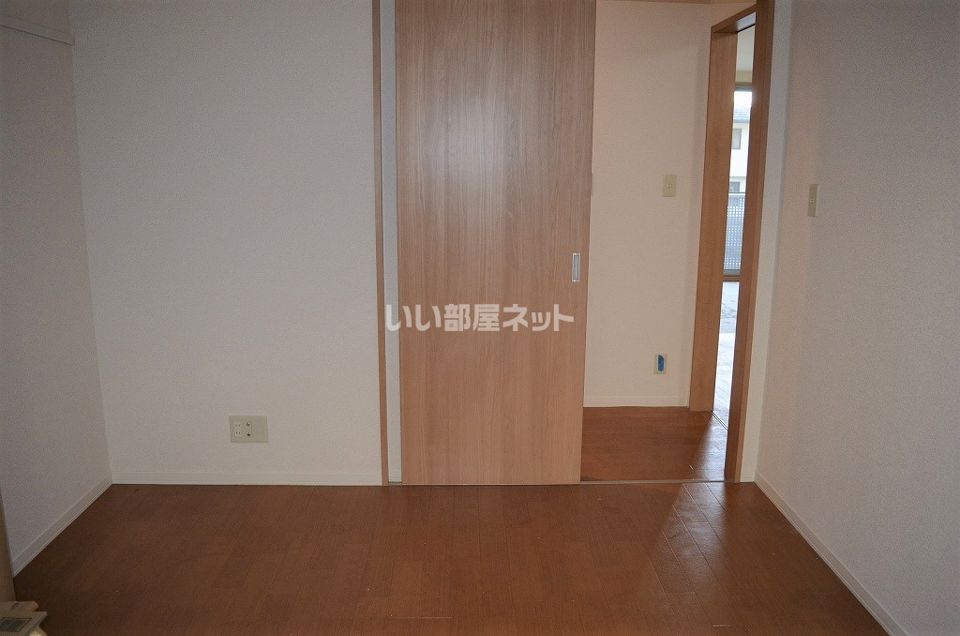 ベッドルーム