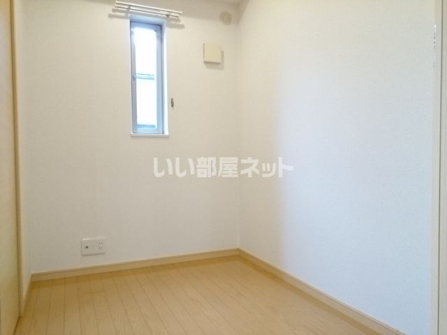 ベッドルーム