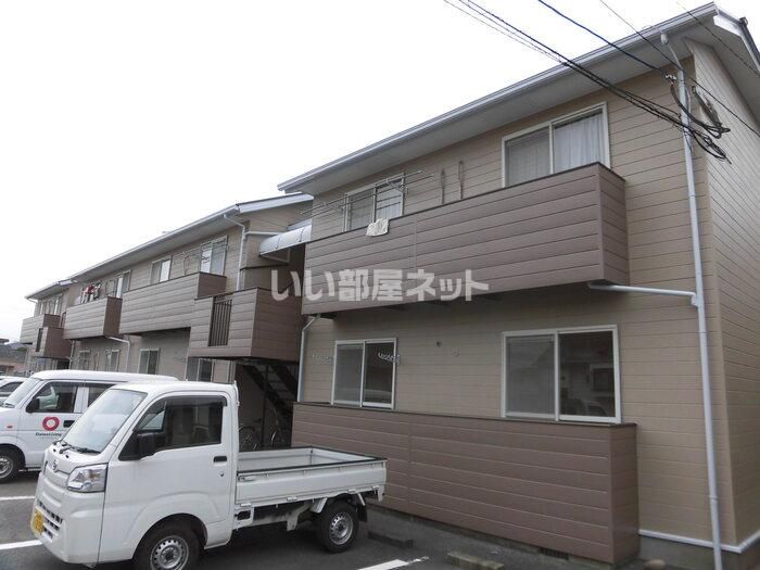 エレガンスレピュートの外観画像