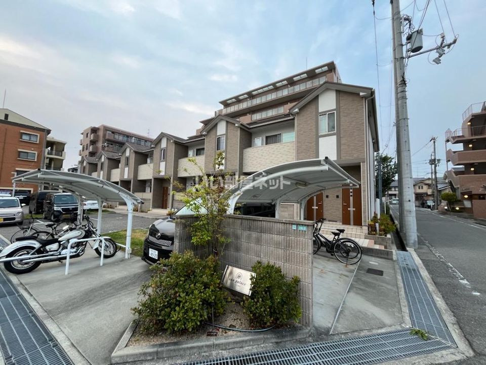 サンパレス魚住の外観画像