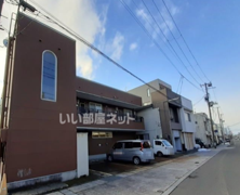 クレストールの外観画像