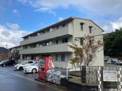 ロイヤルタウン早岐Aの外観画像