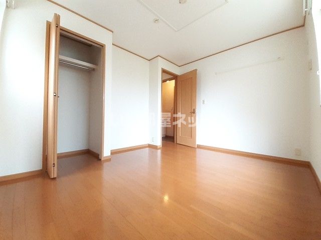 ベッドルーム