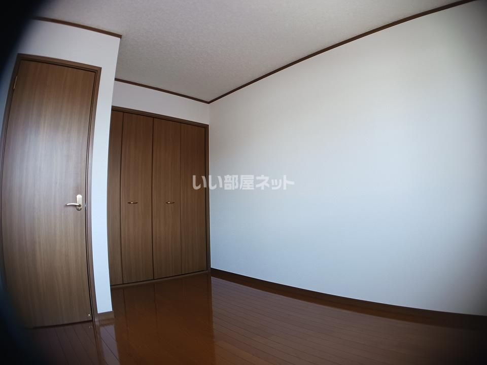 ベッドルーム