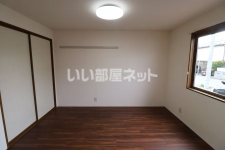 ベッドルーム