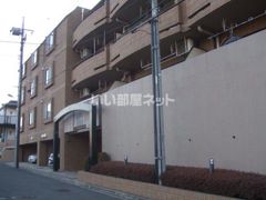 ケンジントンコート成田の外観画像