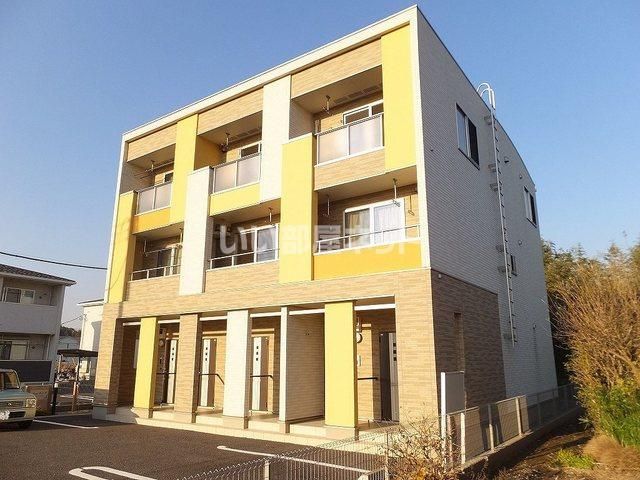 大網駅より徒歩15分 築9年11ヶ月 3階建の賃貸物件