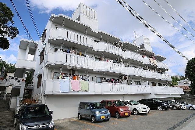 コーポ外間の外観画像