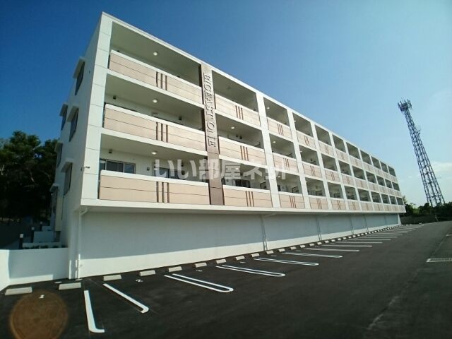  築5年11ヶ月 3階建の賃貸物件