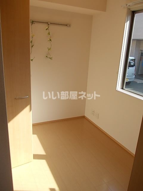 ベッドルーム