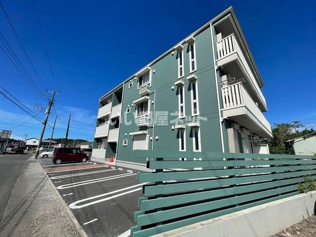 太東駅より徒歩2分 築6年8ヶ月 3階建の賃貸物件