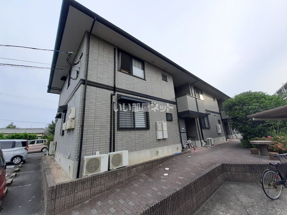 クレセントハイムの外観画像