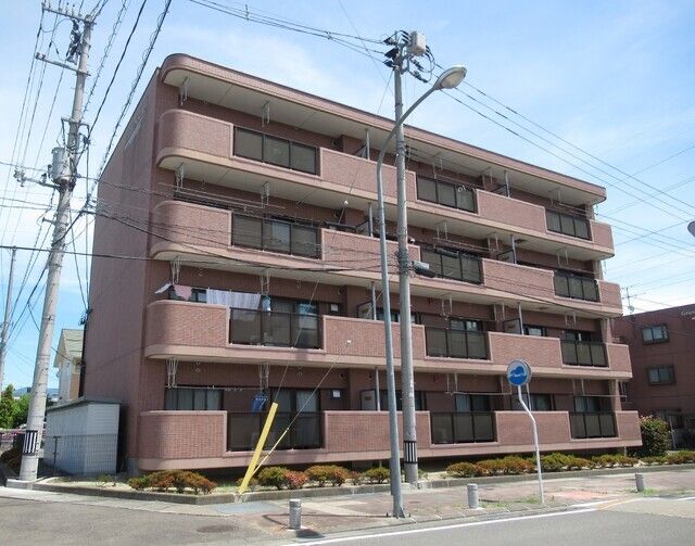 グランディールササヤⅡの外観画像