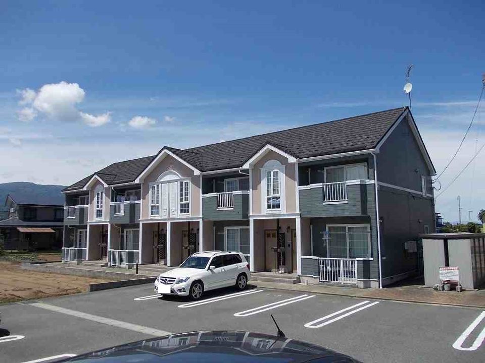 ビラ・シャルマン Bの外観画像