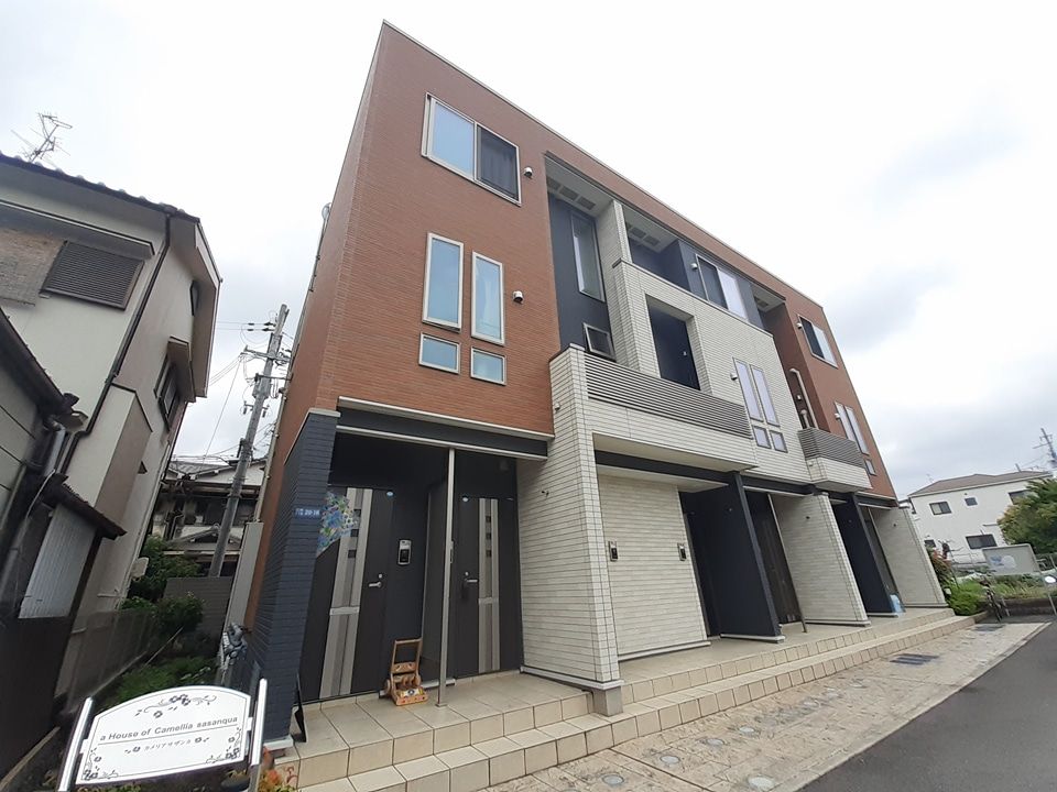 カメリア サザンカの外観画像