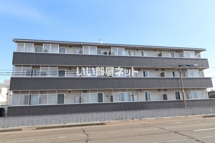 クオリティ御館の外観画像