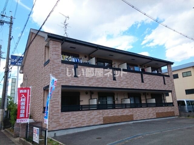 カーサポポラーレの外観画像