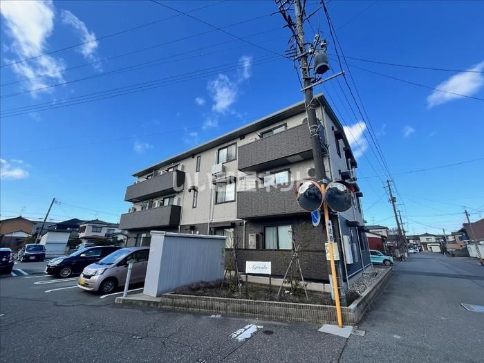 アグラードの外観画像