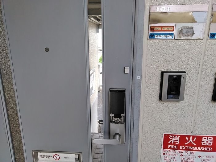 玄関