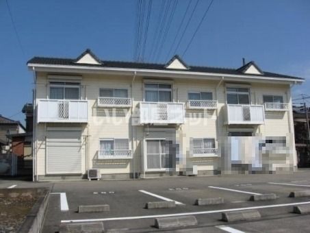 英明ハイツの外観画像
