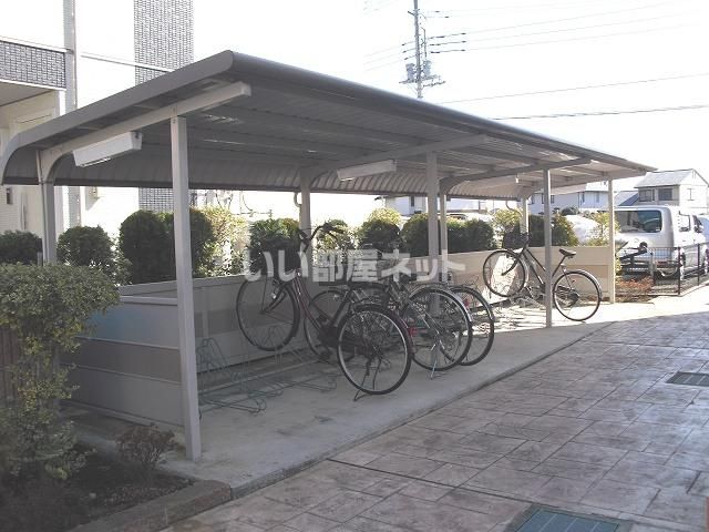 近くに施設あり