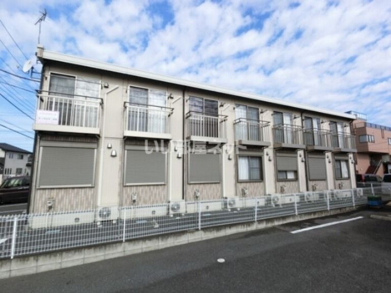 真岡駅よりバス10分 徒歩2分 築19年 2階建の賃貸物件