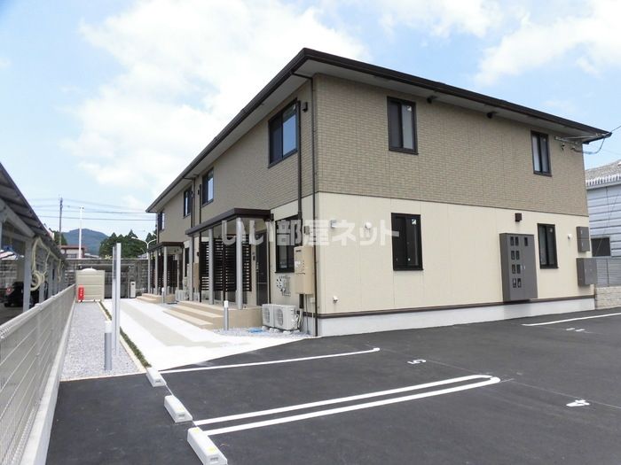 日南駅より徒歩9分 築9年8ヶ月 2階建の賃貸物件