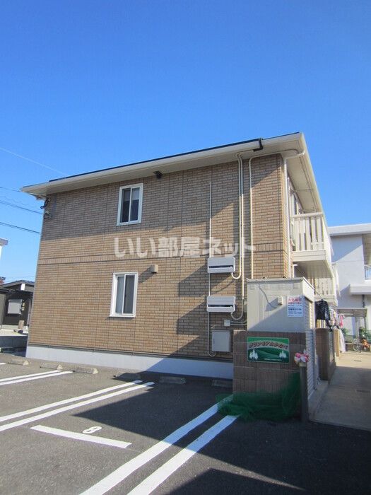 グランモアたかなべの外観画像