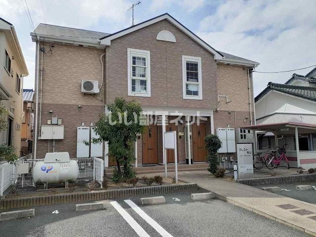 クレスト向山の外観画像